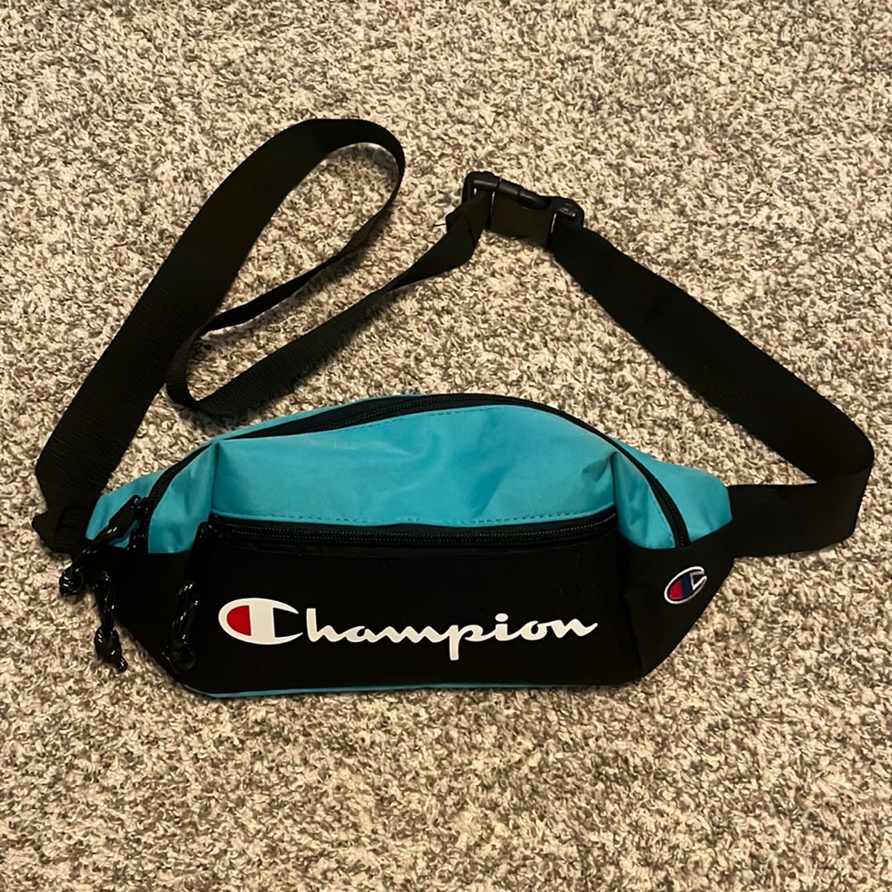 Champion belt bag